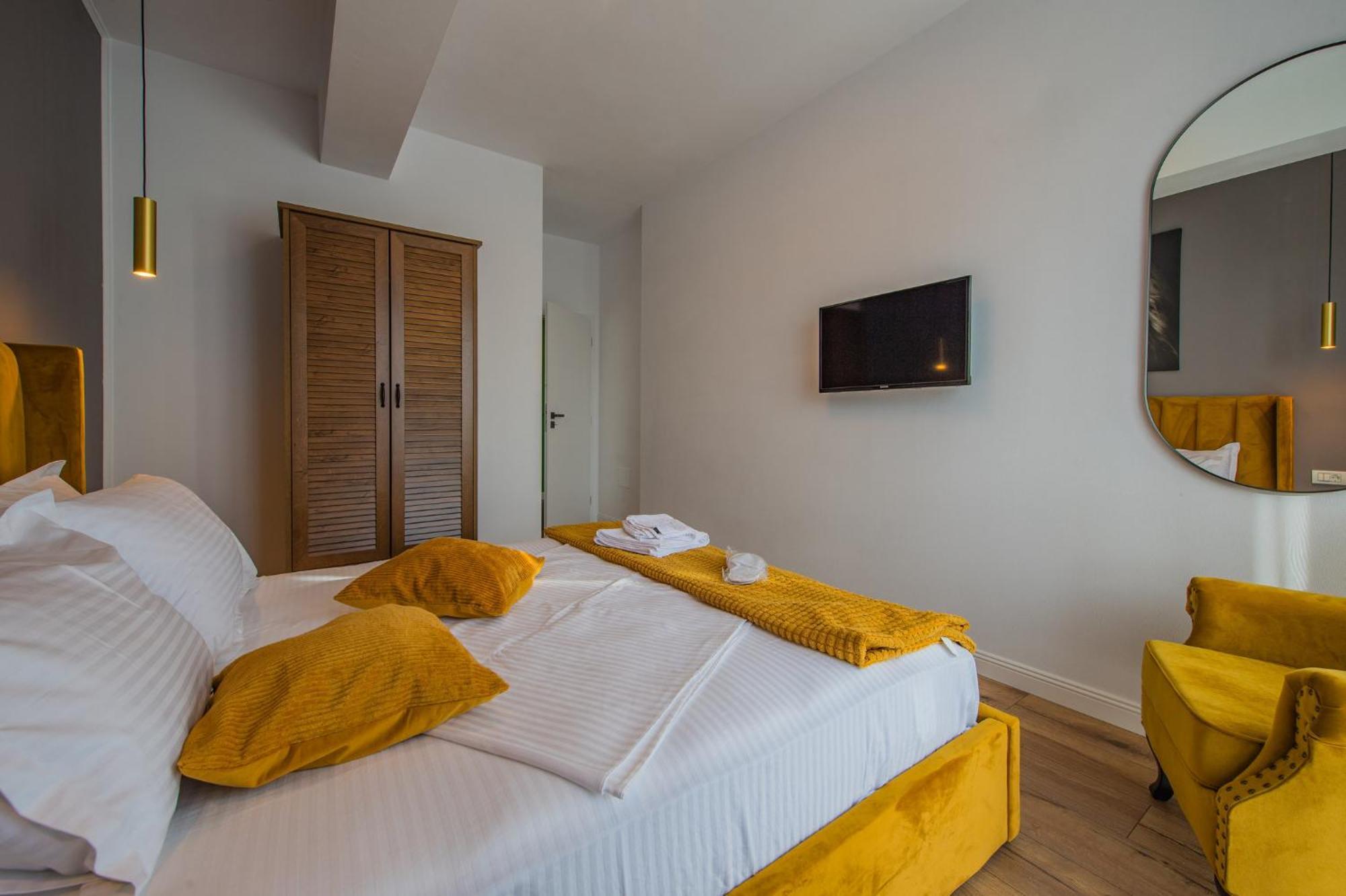 Themuseapartament Alba Iulia Ngoại thất bức ảnh